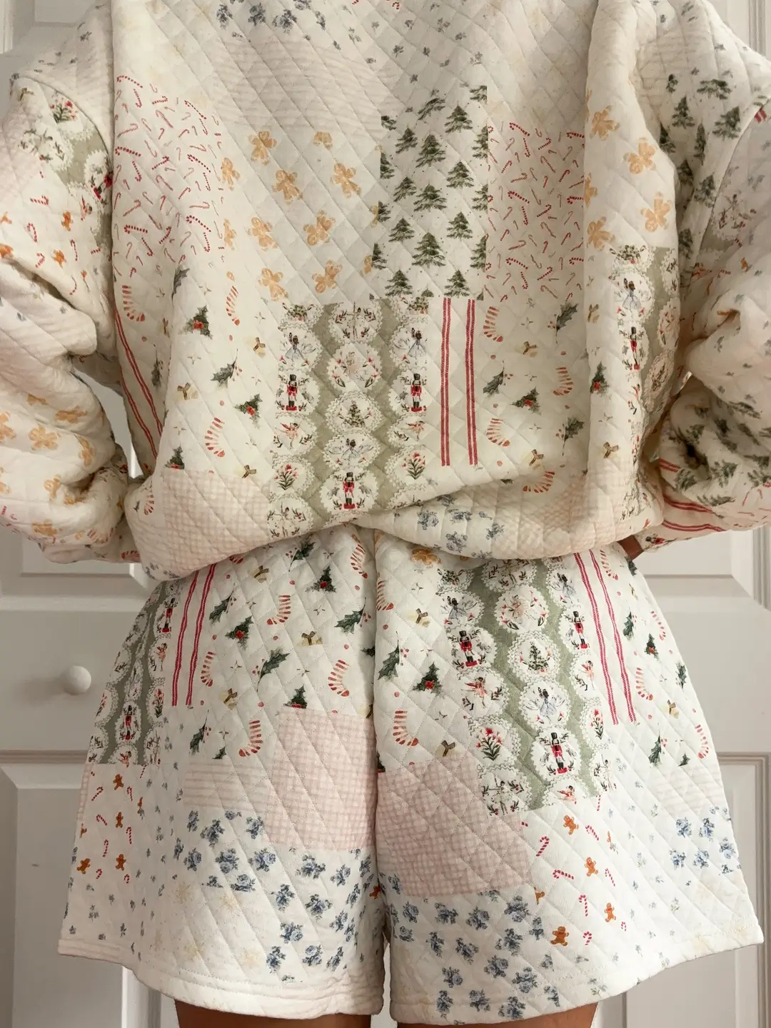 Christmas Holiday Quilted Shorts - Image 2