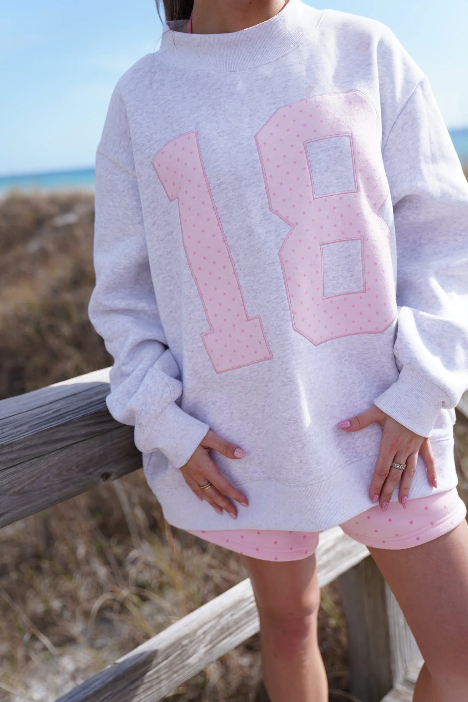 Polka Dot 18 Number Embroider Mockneck Sweatshirt - Image 5