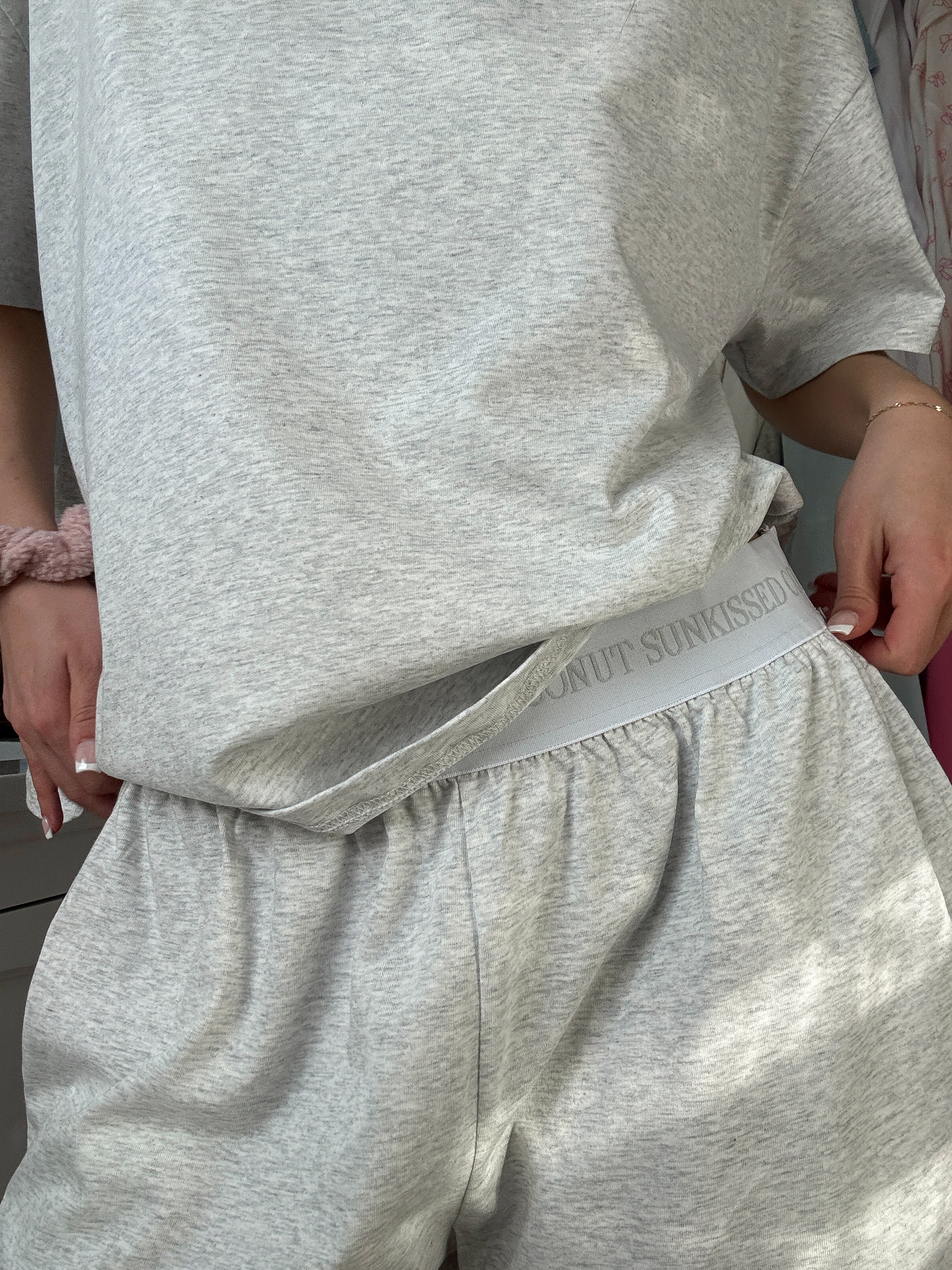 Pearl Grey Basic Watercolor Slightly Cropped Blank Tee - Image 11