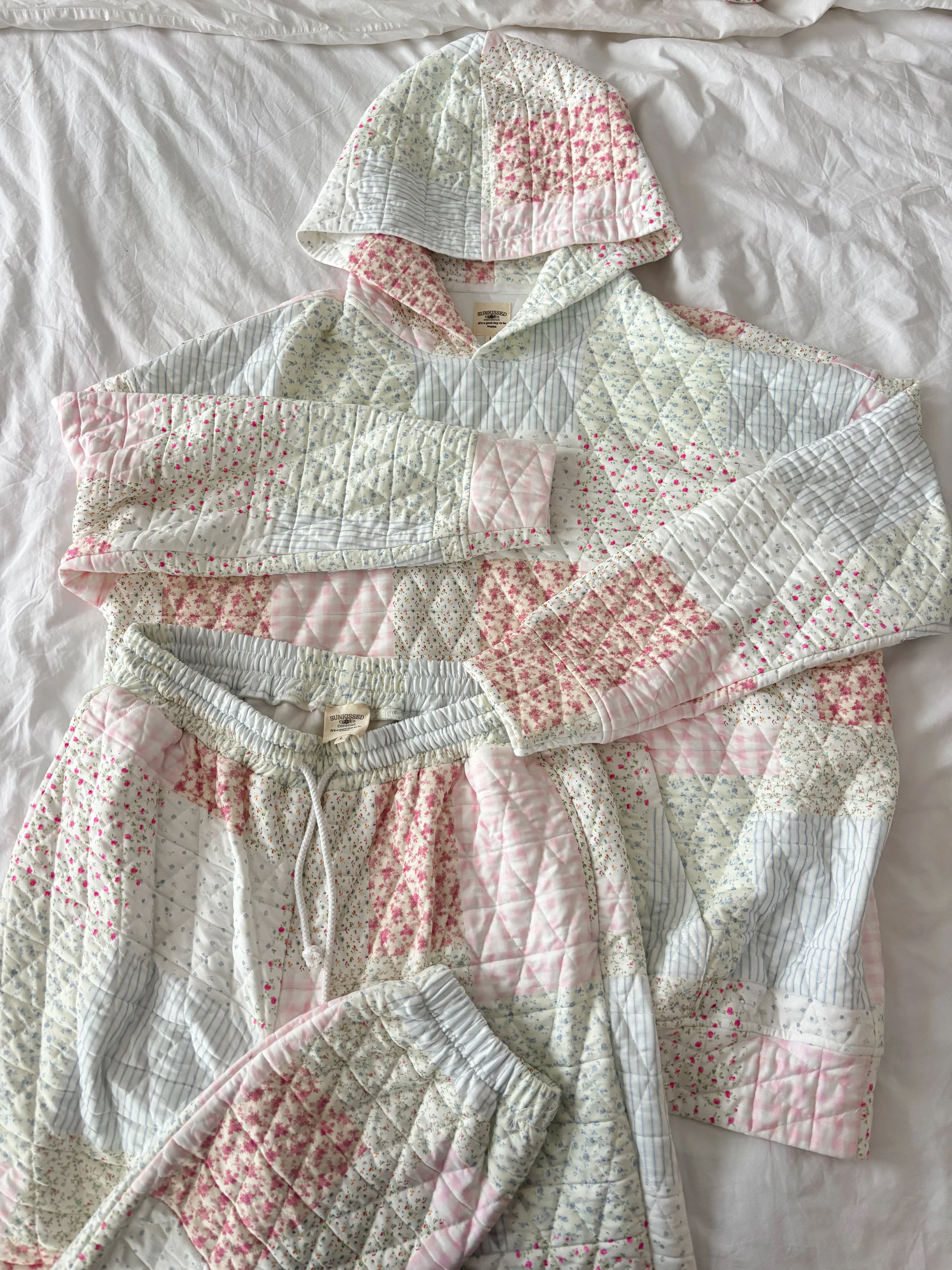 Quilted Pastel Hoodie - Image 7