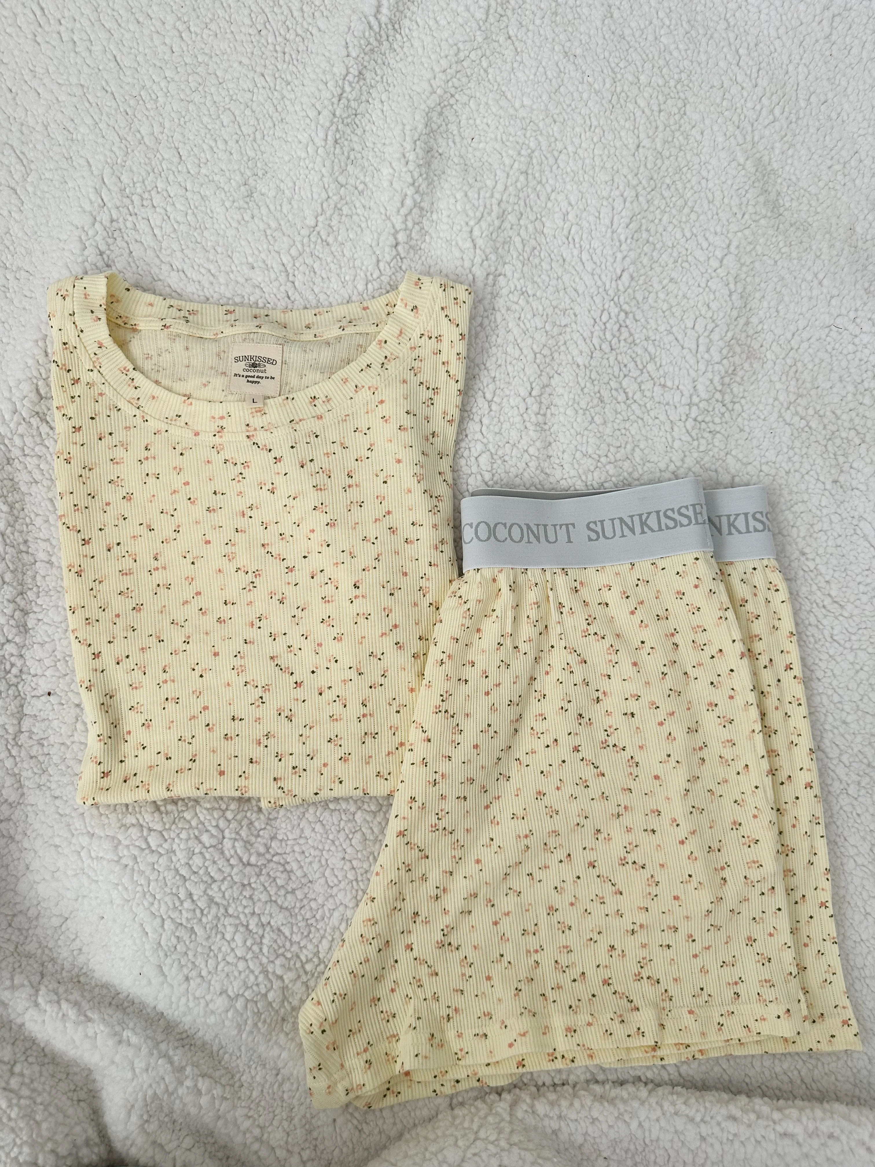 Lemon Floral Short Sleeve Pajama Top - Image 3